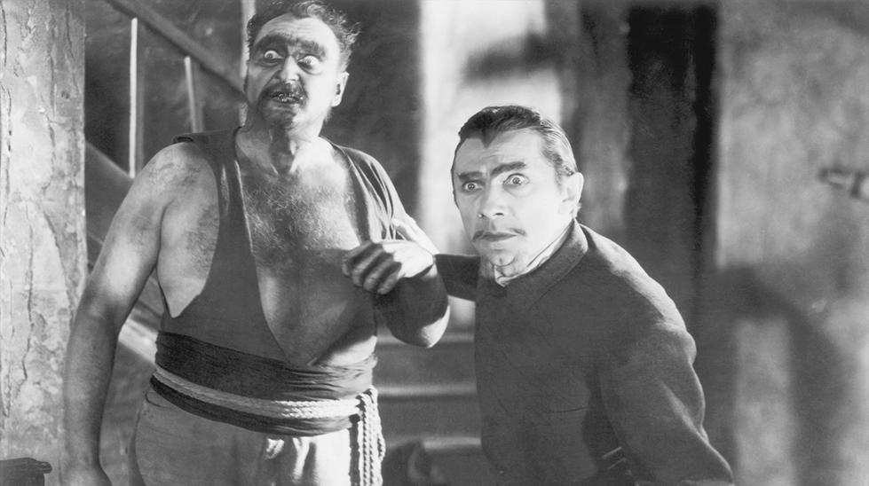 white zombie filmi bela lugosi oynuyor ilk zombi filmi. first zombie movie