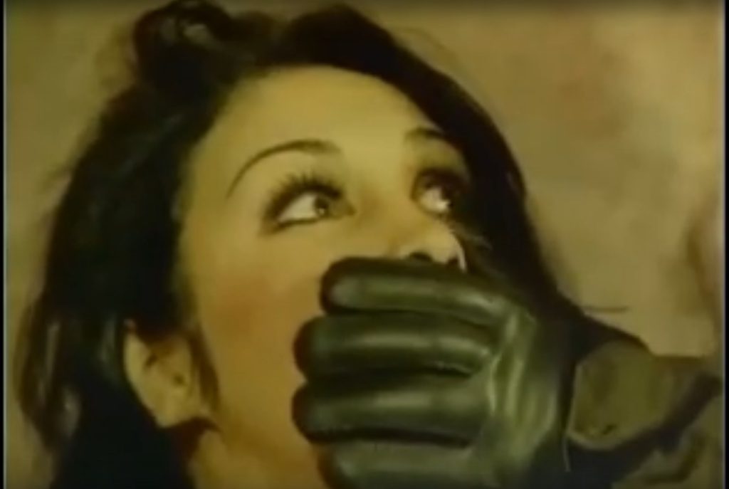 Sira Sende Yosmam filmi seri cinayet sahnesi yesilcam giallo çetin inanç