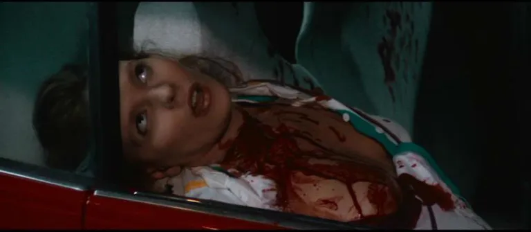 fulci filminden bir gore sahne
