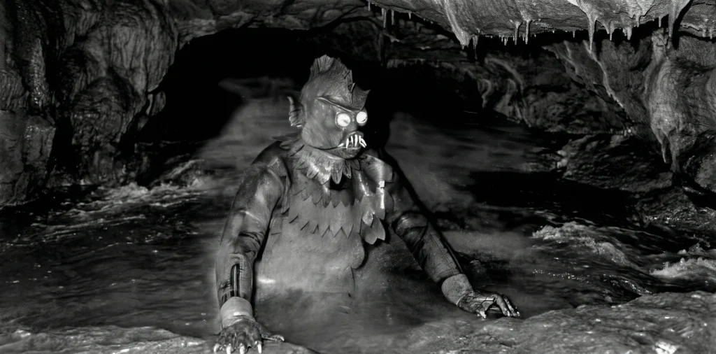 Larry Buchanan kült sineması, It's Alive 1969 canavarı, düşük bütçeli korku filmi estetiği, siyah beyaz B-movie film karesi.